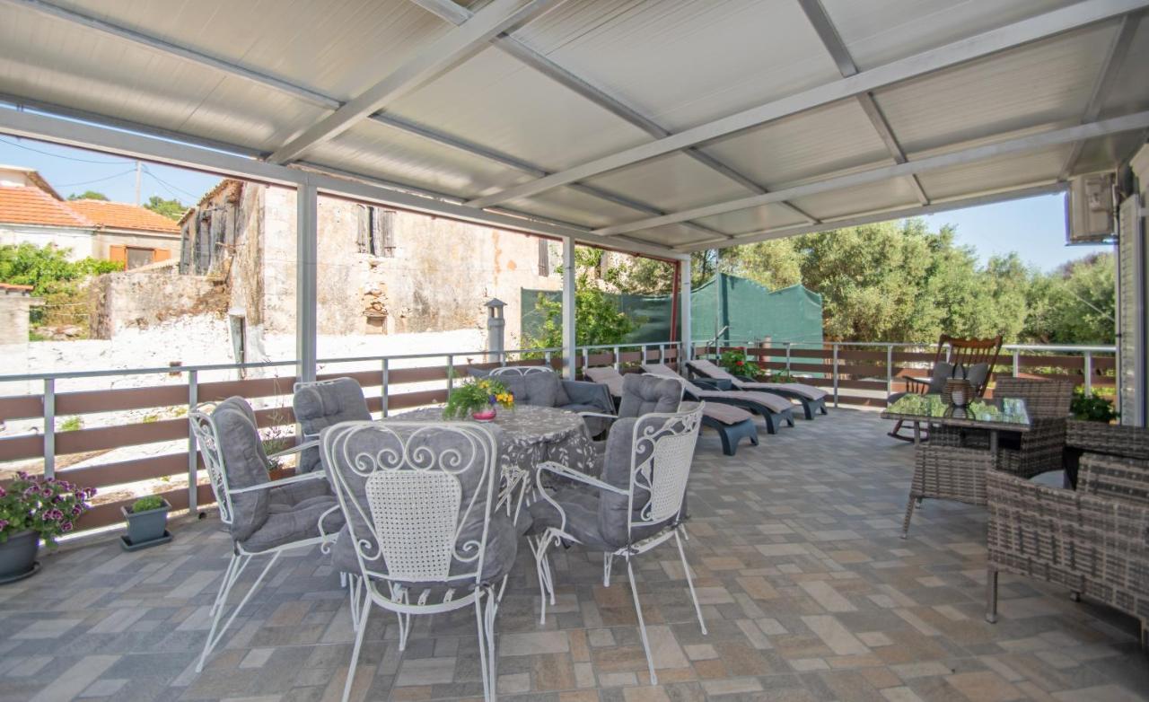 Sohoro Forest Hill Apartment By "Elite" Kampi  Exteriér fotografie